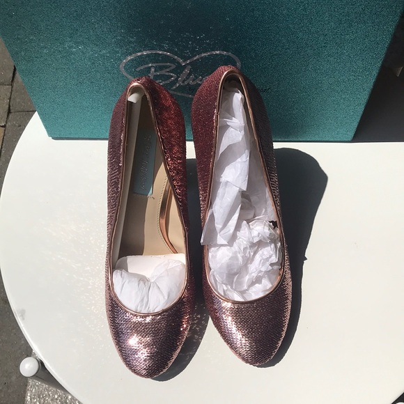 Betsey Johnson Sequined Heels! - Picture 2 of 6